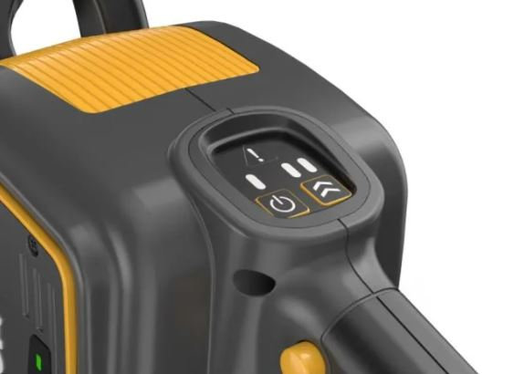 Cs 700e - Batterimotorsåg  (utan Batteri)